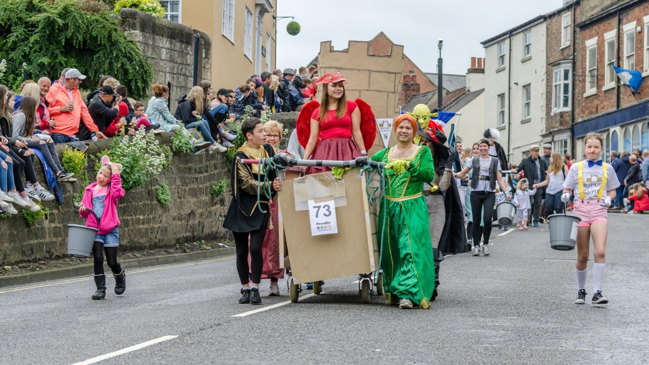 Bed 73 &quot;Ripley Castle&quot; parade down Knaresborough High Street