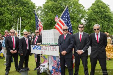 Bed Race 2016 Castle Grounds 24