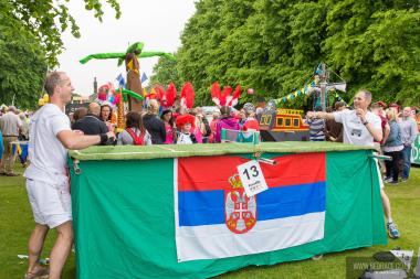 Bed Race 2016 Castle Grounds 44