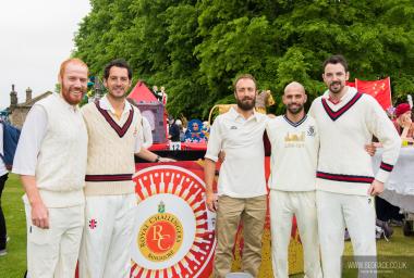 Bed Race 2016 Castle Grounds 46