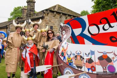 Bed Race 2016 Castle Grounds 56