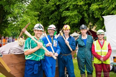 Bed Race 2016 Castle Grounds 60