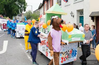 Bed Race 2016 Parade 109