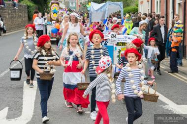 Bed Race 2016 Parade 161