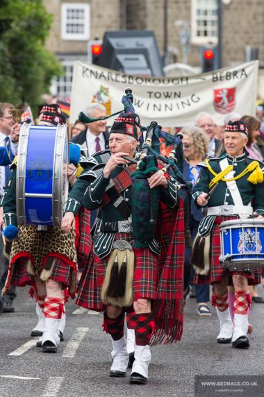 Bed Race 2017 Parade 10