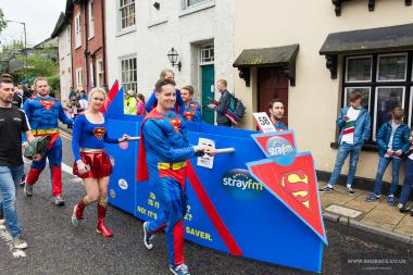 Bed Race 2017 Parade 102