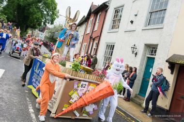 Bed Race 2017 Parade 106