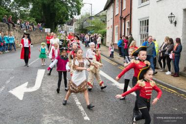 Bed Race 2017 Parade 109