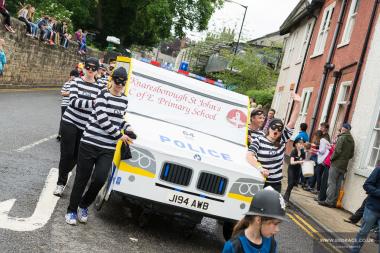 Bed Race 2017 Parade 110