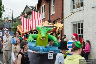 Bed Race 2017 Parade 126