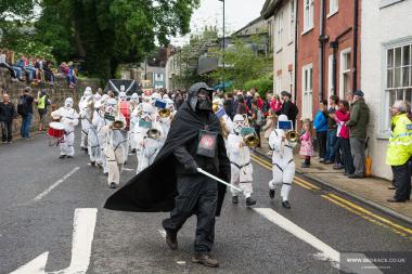 Bed Race 2017 Parade 130