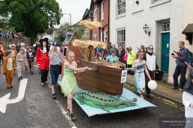 Bed Race 2017 Parade 133