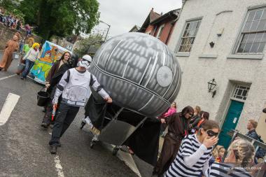 Bed Race 2017 Parade 135