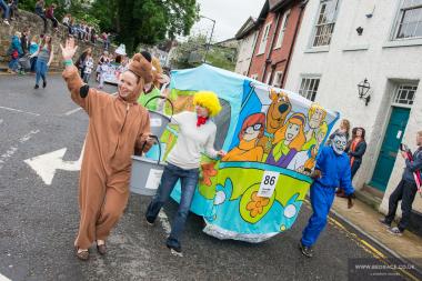 Bed Race 2017 Parade 136