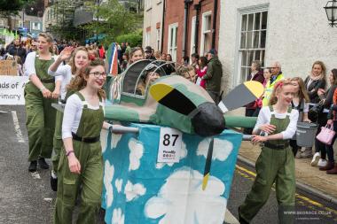 Bed Race 2017 Parade 137