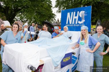 Bed Race 2017 Parade 172