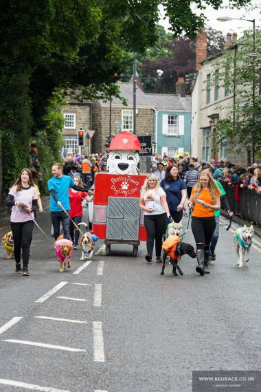 Bed Race 2017 Parade 25