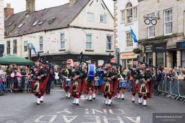 Bed Race 2017 Parade 3