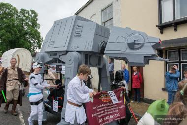 Bed Race 2017 Parade 39