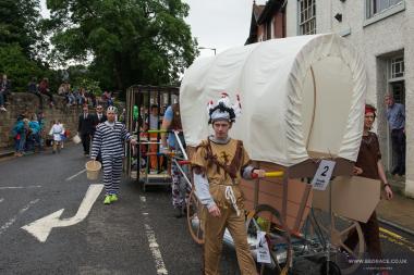 Bed Race 2017 Parade 40