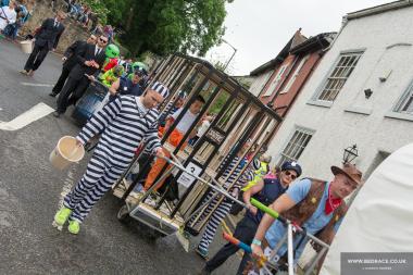 Bed Race 2017 Parade 41