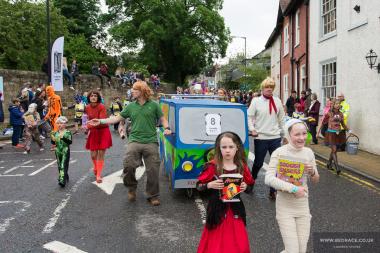 Bed Race 2017 Parade 47