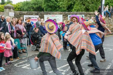 Bed Race 2017 Parade 67