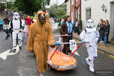 Bed Race 2017 Parade 76