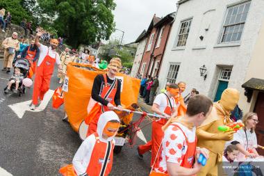 Bed Race 2017 Parade 95