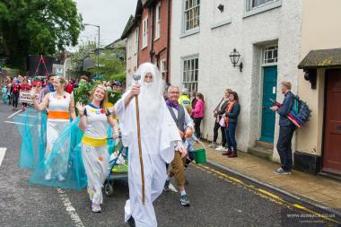 Bed Race 2017 Parade 99